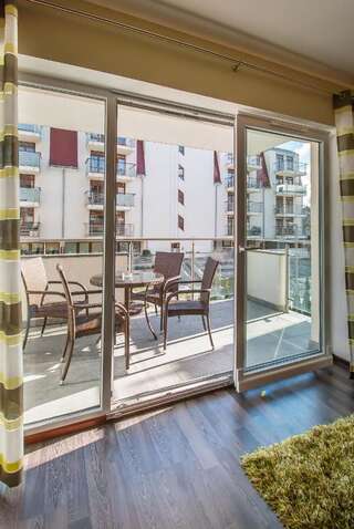 Апартаменты Apartamenty na Wyspie - Stella Baltic Свиноуйсьце One-Bedroom Apartment with Balcony - 19-1